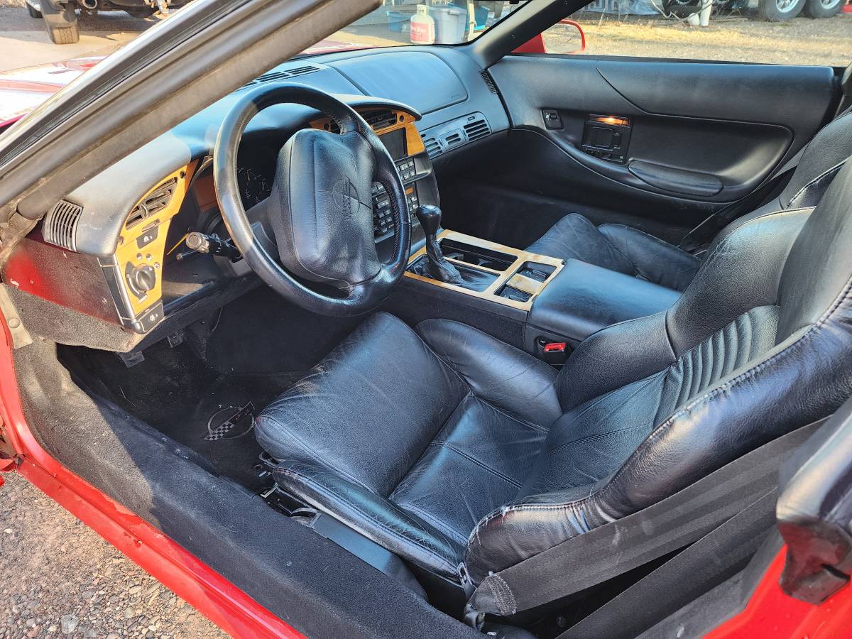 Chevrolet-Corvette-1995-red-3