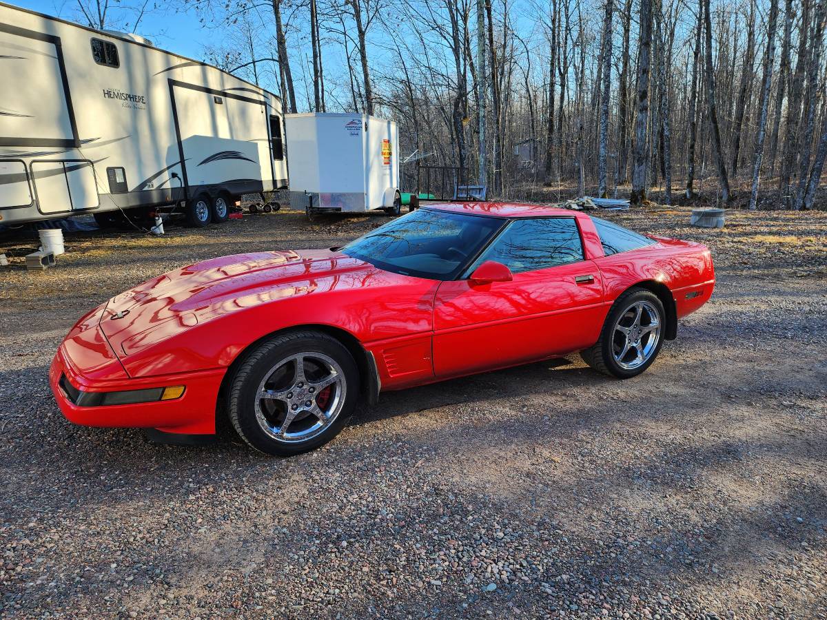 Chevrolet-Corvette-1995-red
