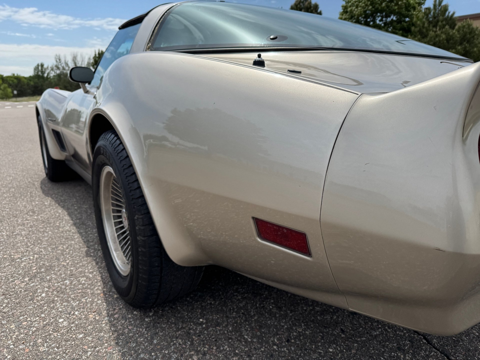 Chevrolet-Corvette-Collector-Edition-1982-Coupe-31