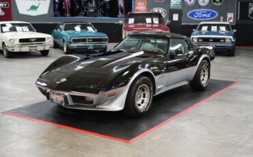 Chevrolet-Corvette-Indianapolis-500-Pace-Car-Edition-1978-Coupe-1