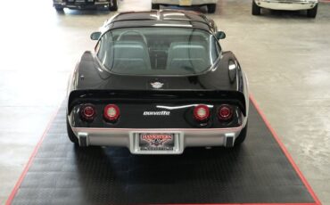 Chevrolet-Corvette-Indianapolis-500-Pace-Car-Edition-1978-Coupe-13