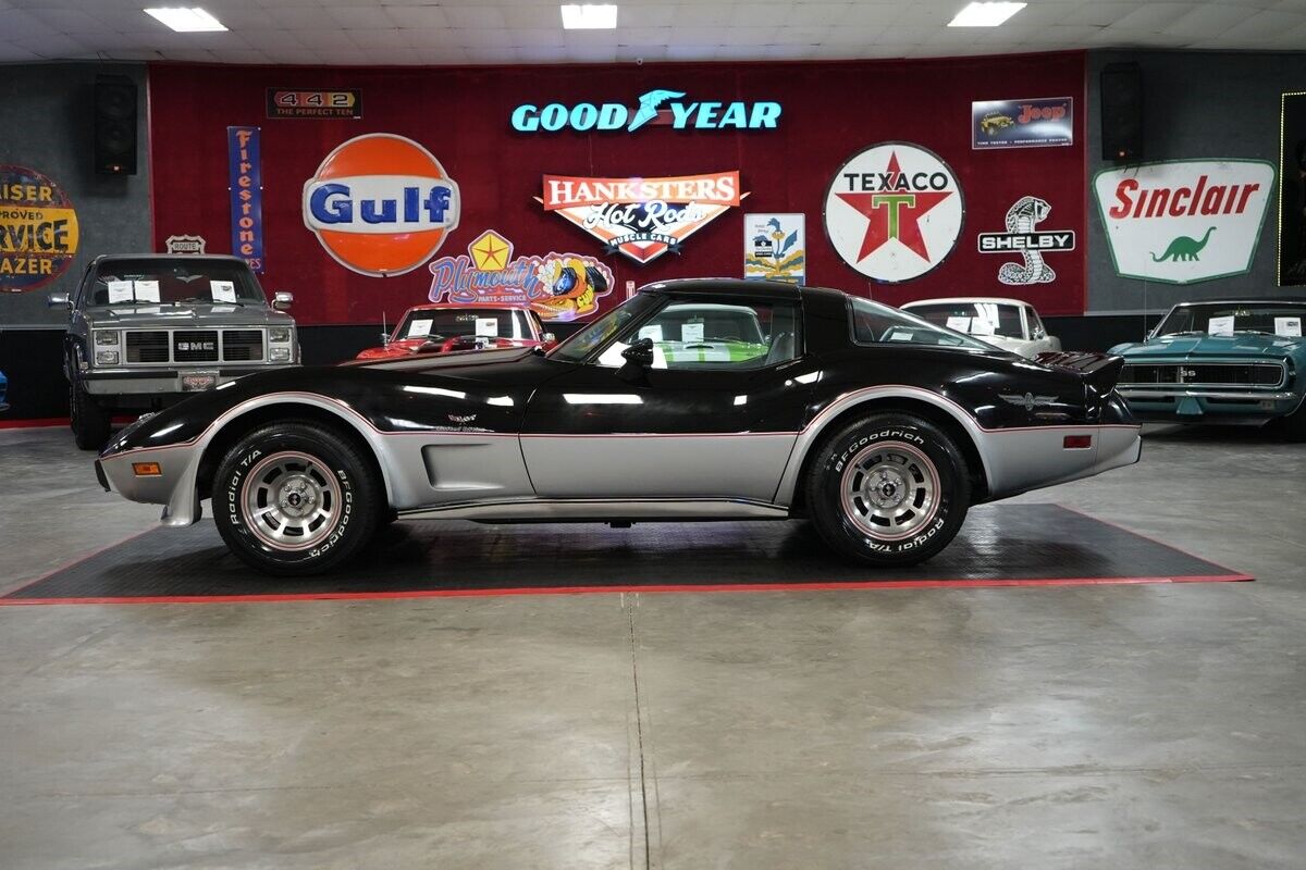 Chevrolet-Corvette-Indianapolis-500-Pace-Car-Edition-1978-Coupe-19