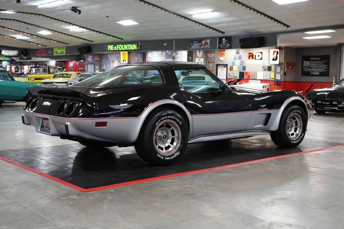 Chevrolet-Corvette-Indianapolis-500-Pace-Car-Edition-1978-Coupe-22