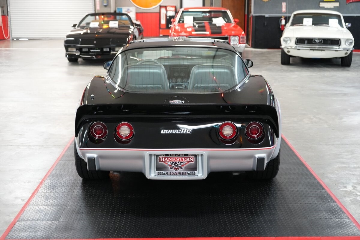 Chevrolet-Corvette-Indianapolis-500-Pace-Car-Edition-1978-Coupe-29