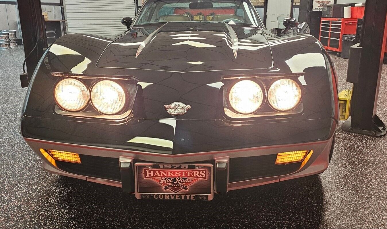 Chevrolet-Corvette-Indianapolis-500-Pace-Car-Edition-1978-Coupe-39