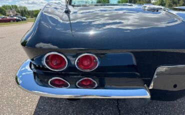 Chevrolet-Corvette-Stingray-Convertible-1963-Convertible-32