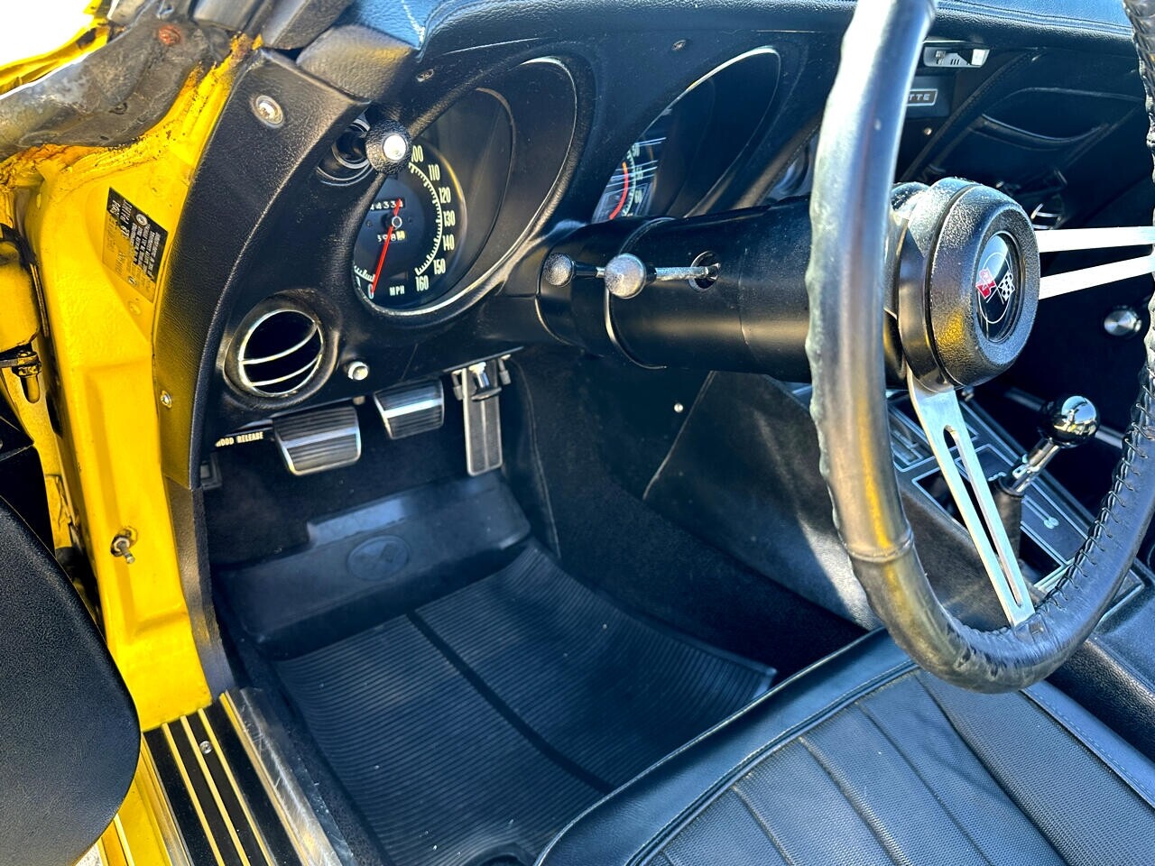 Chevrolet-Corvette-Stingray-Convertible-1971-American-Muscle-Car-37