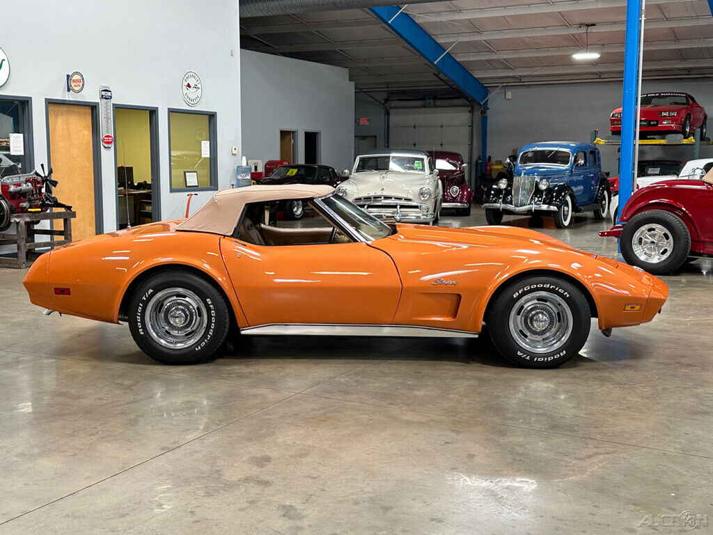 Chevrolet-Corvette-Stingray-Convertible-1974-Other-1