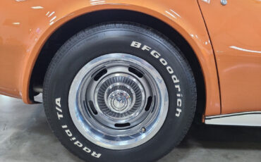 Chevrolet-Corvette-Stingray-Convertible-1974-Other-10