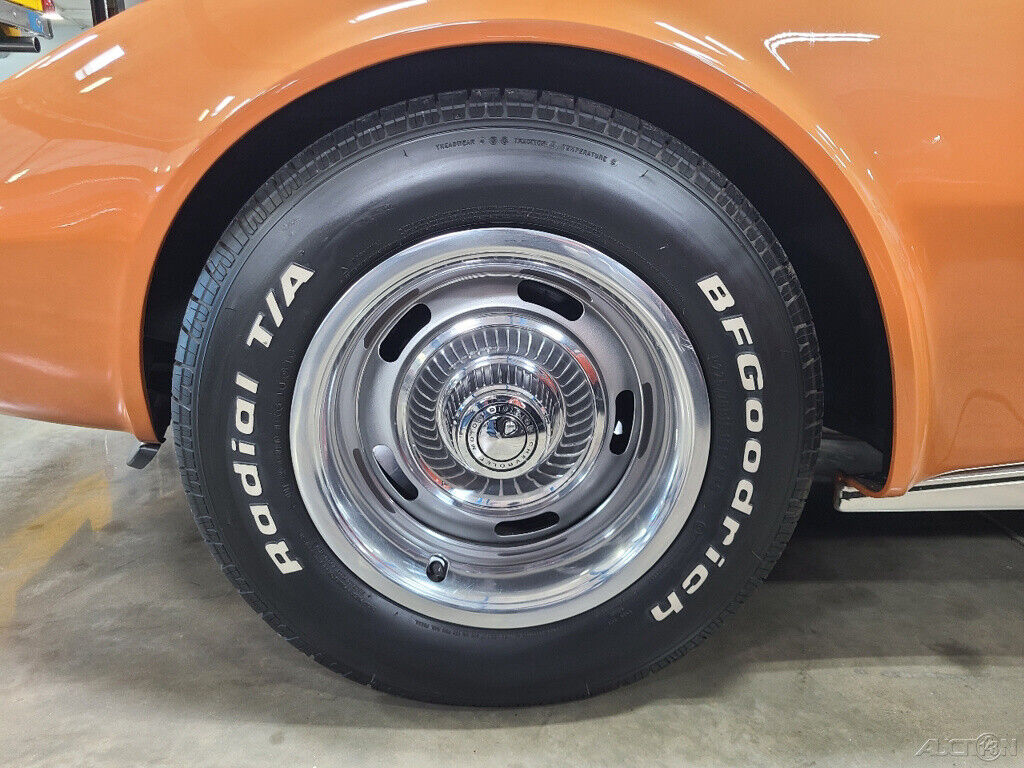 Chevrolet-Corvette-Stingray-Convertible-1974-Other-12