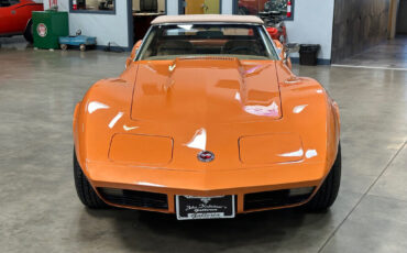 Chevrolet-Corvette-Stingray-Convertible-1974-Other-2