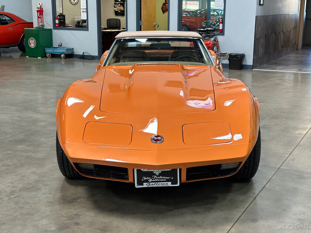 Chevrolet-Corvette-Stingray-Convertible-1974-Other-2