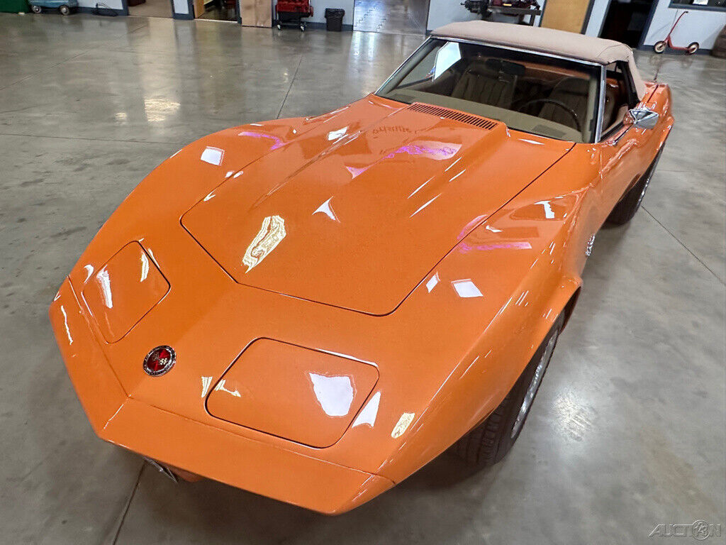 Chevrolet-Corvette-Stingray-Convertible-1974-Other-21
