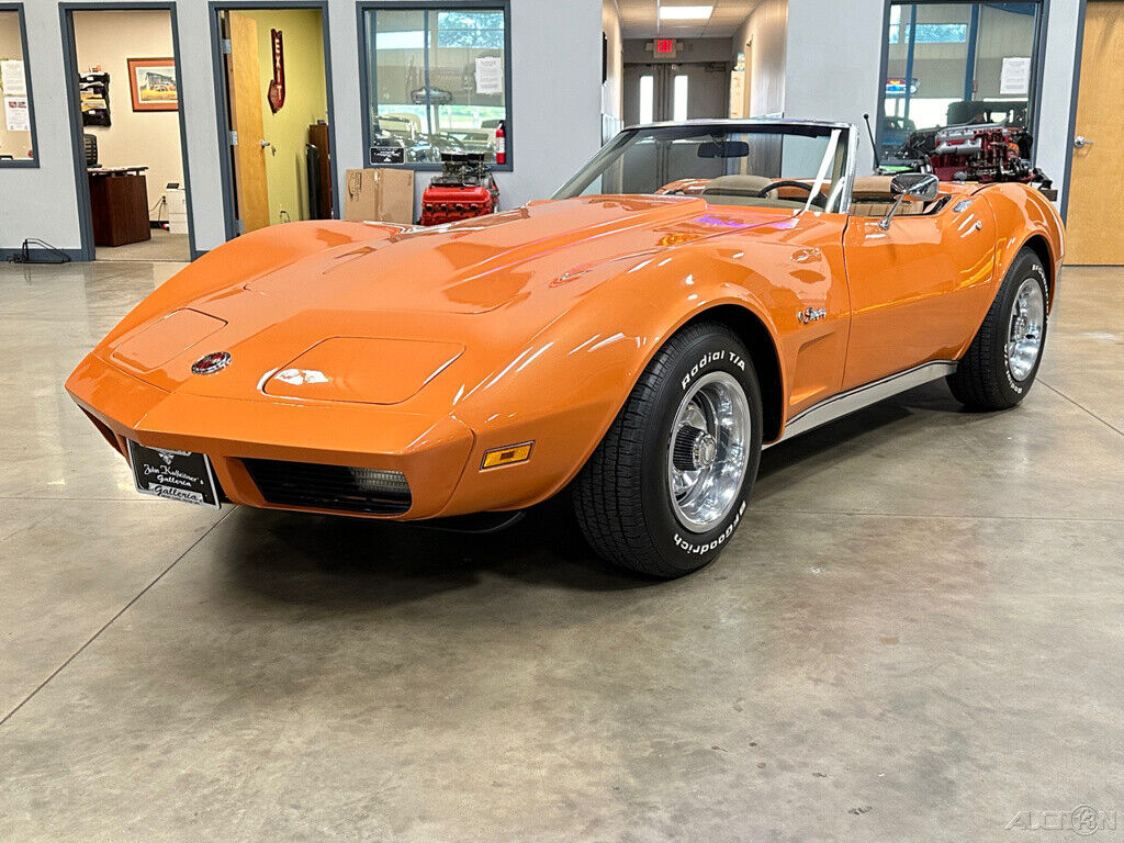 Chevrolet-Corvette-Stingray-Convertible-1974-Other-23