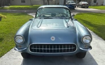 Chevrolet-Corvette-convertible-1956-2