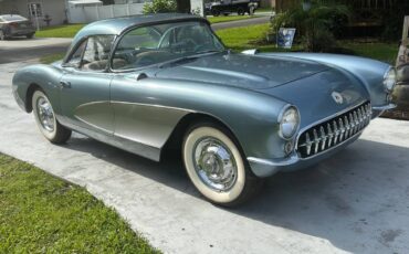 Chevrolet-Corvette-convertible-1956-8