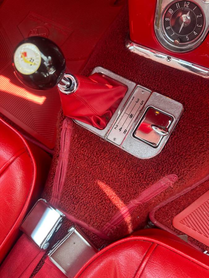 Chevrolet-Corvette-convertible-1961-13