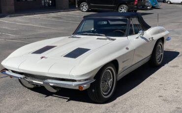 Chevrolet-Corvette-convertible-1963-white-23