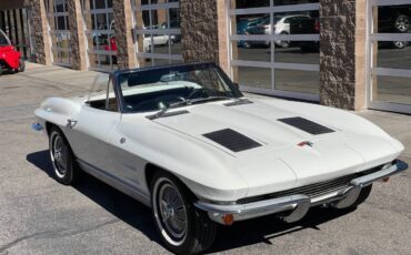 Chevrolet-Corvette-convertible-1963-white-3
