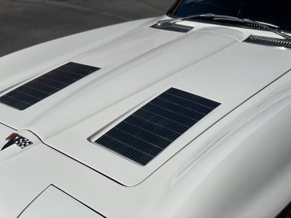 Chevrolet-Corvette-convertible-1963-white-5