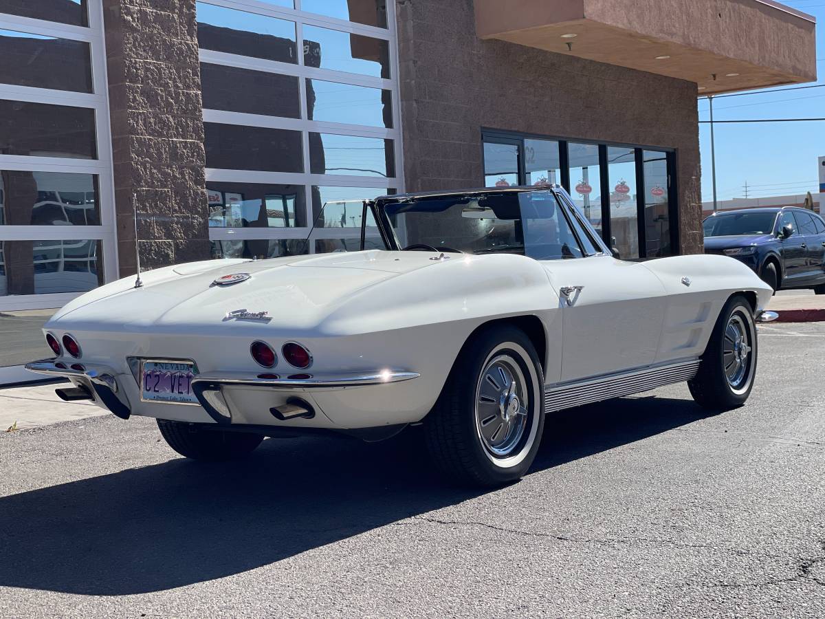 Chevrolet-Corvette-convertible-1963-white-6