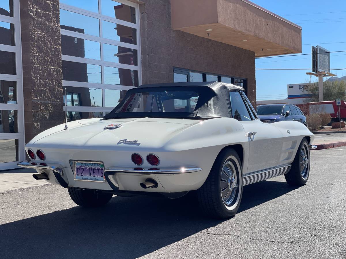 Chevrolet-Corvette-convertible-1963-white-7