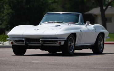 Chevrolet-Corvette-convertible-1966-white-2