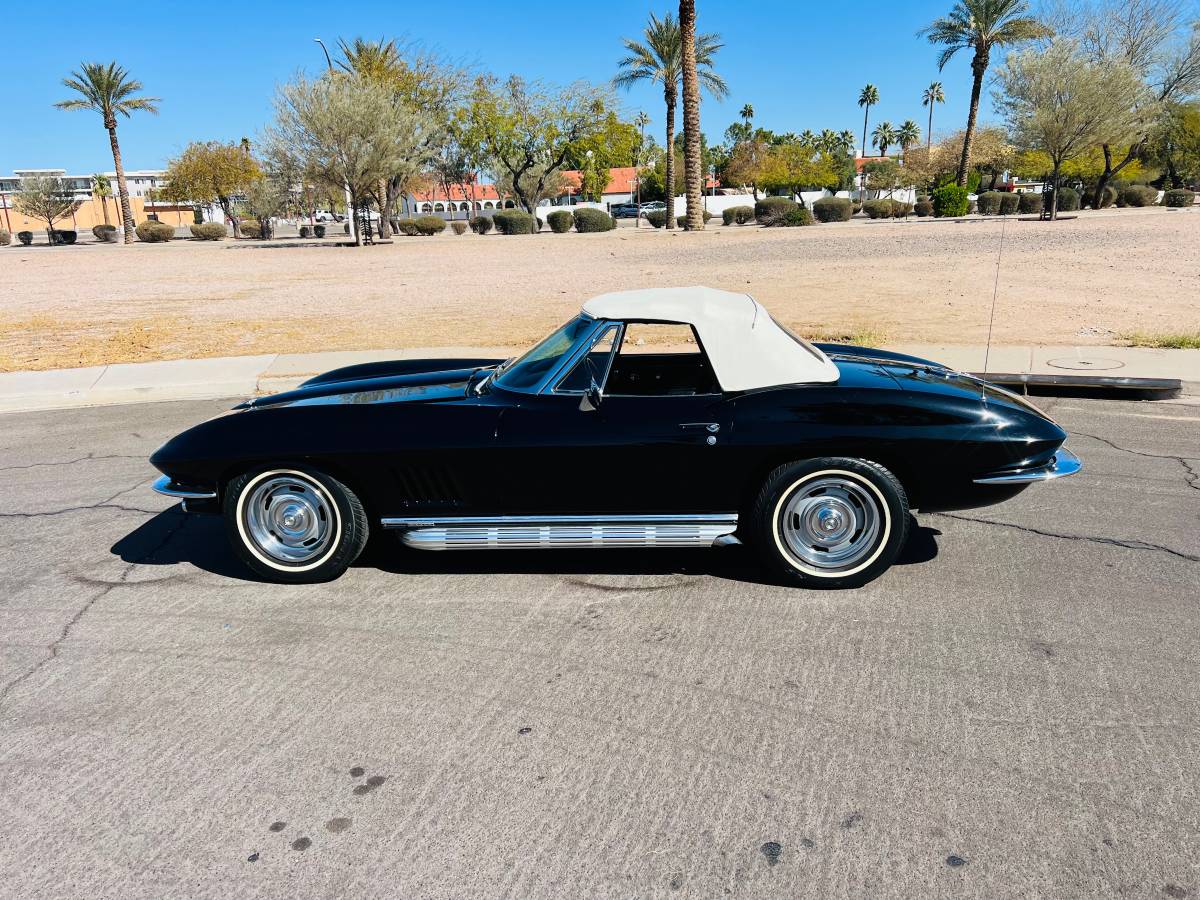 Chevrolet-Corvette-convertible-1967-black-1