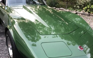 Chevrolet-Corvette-convertible-1973-2