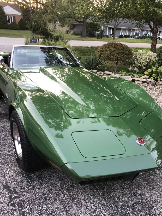 Chevrolet-Corvette-convertible-1973-2