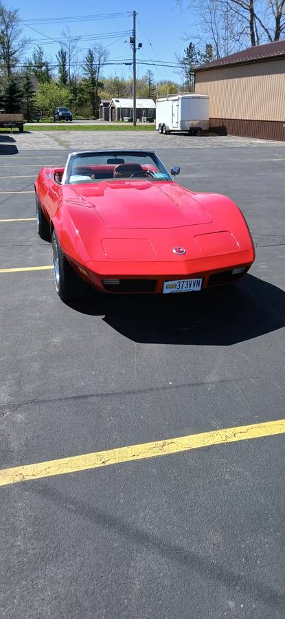 Chevrolet Corvette convertible  1973 red