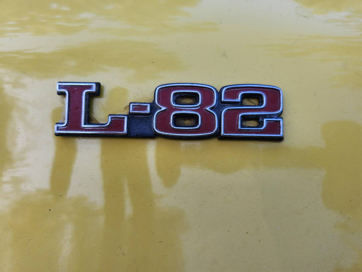 Chevrolet-Corvette-convertible-1974-16