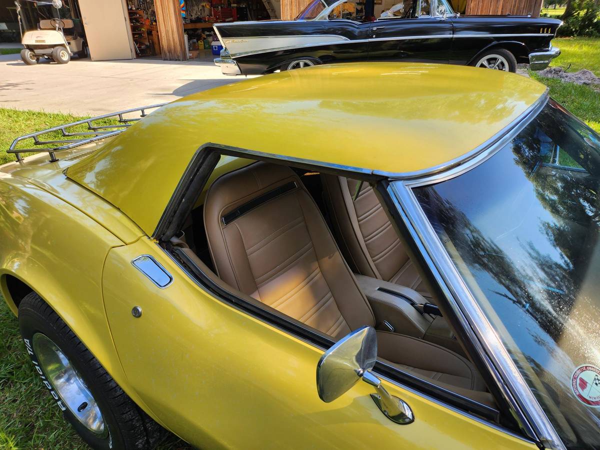 Chevrolet-Corvette-convertible-1974-21