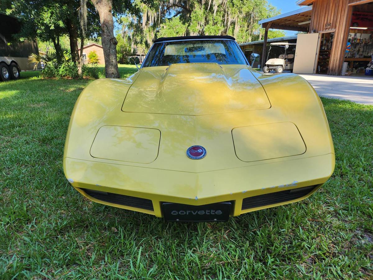 Chevrolet-Corvette-convertible-1974-5