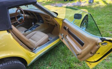 Chevrolet-Corvette-convertible-1974-9