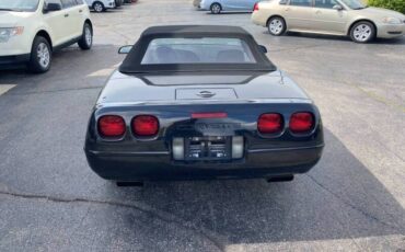 Chevrolet-Corvette-convertible-1992-10