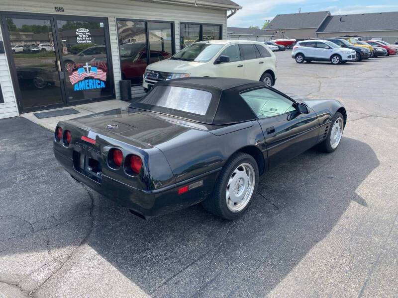 Chevrolet-Corvette-convertible-1992-11