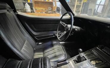 Chevrolet-Corvette-coupe-1972-grey-12
