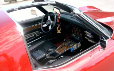 Chevrolet-Corvette-coupe-1974-red-3