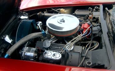 Chevrolet-Corvette-coupe-1974-red-8
