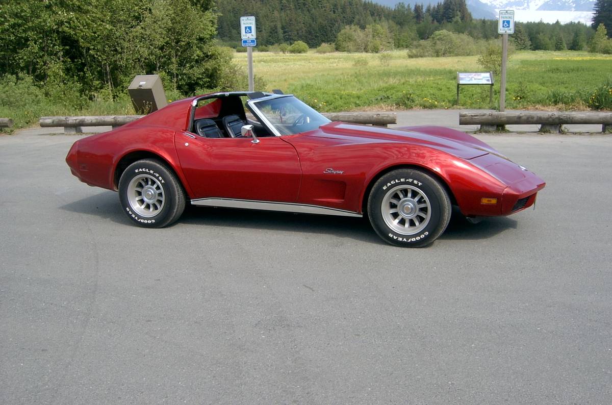 Chevrolet Corvette coupe  1974 red