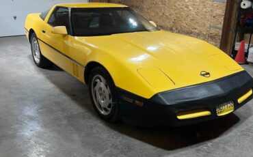 Chevrolet-Corvette-coupe-1985