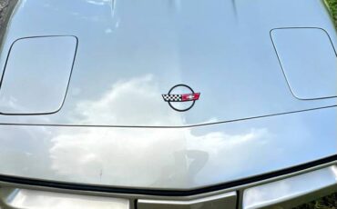 Chevrolet-Corvette-coupe-1987-silver-3