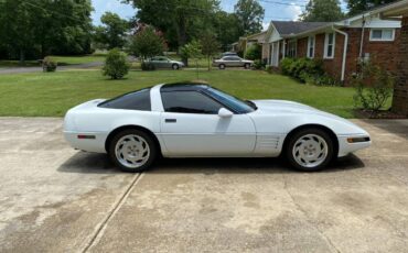 Chevrolet-Corvette-coupe-1992-white-12
