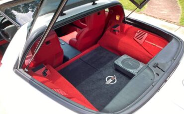 Chevrolet-Corvette-coupe-1992-white-13