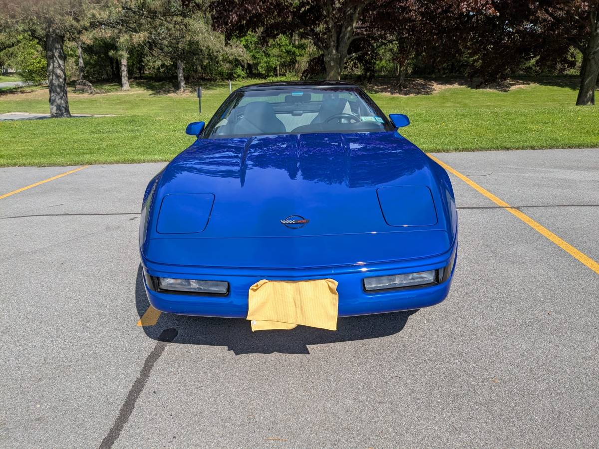 Chevrolet-Corvette-coupe-1994-blue