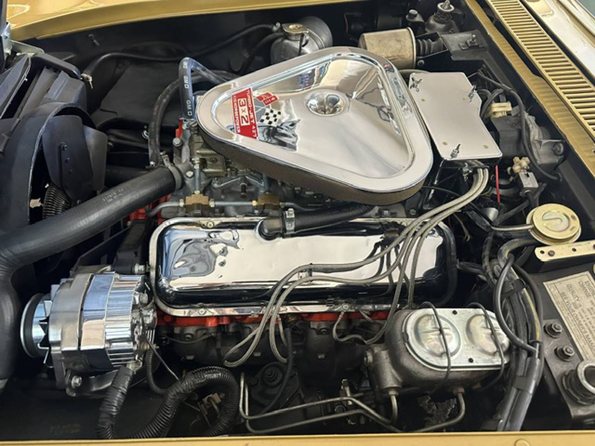 Chevrolet-Corvette-roadster-1969-custom-13