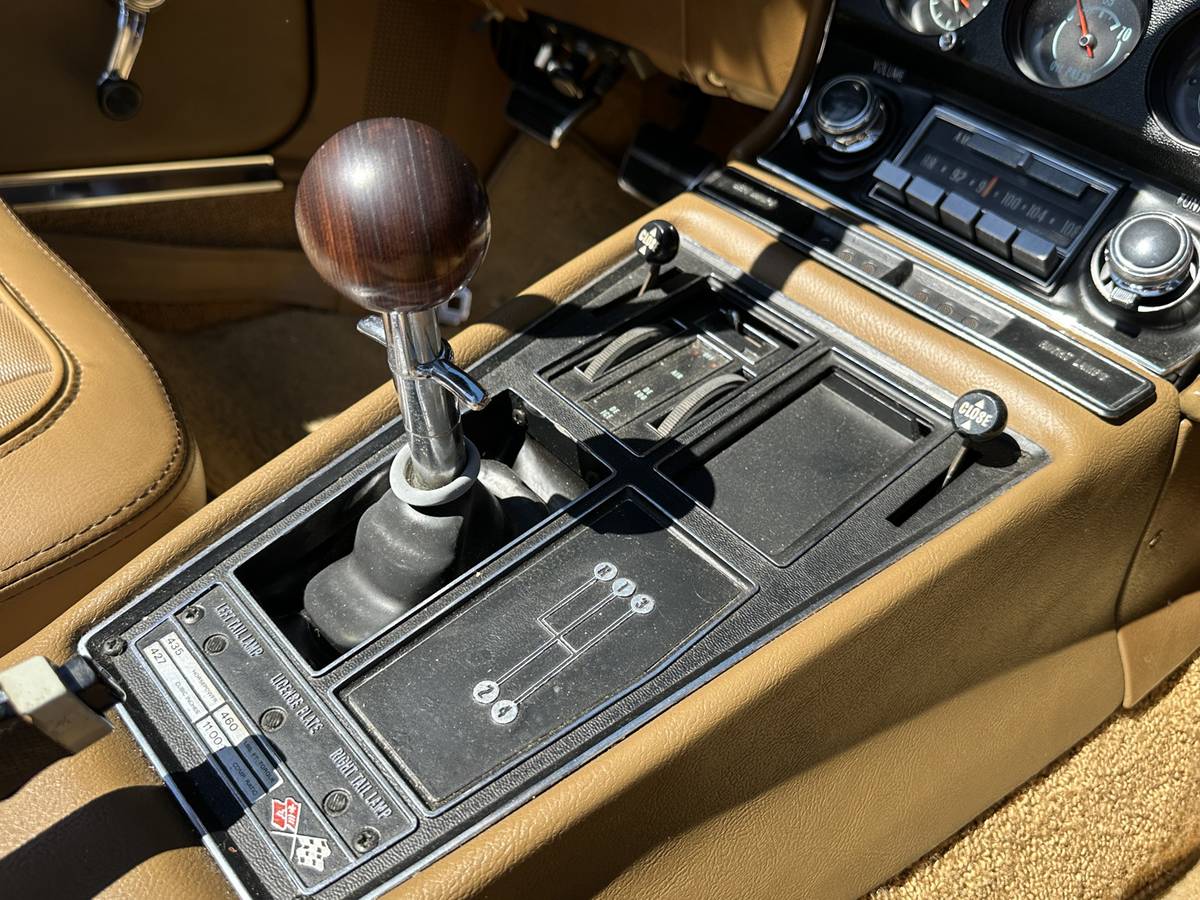 Chevrolet-Corvette-roadster-1969-custom-21