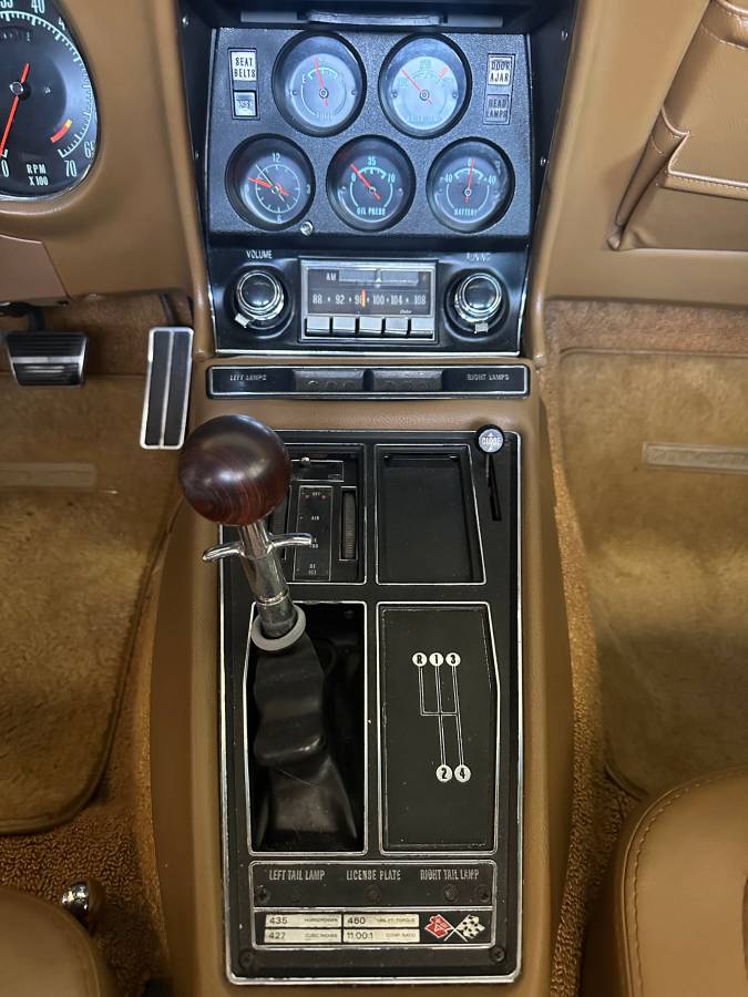 Chevrolet-Corvette-roadster-1969-custom-22