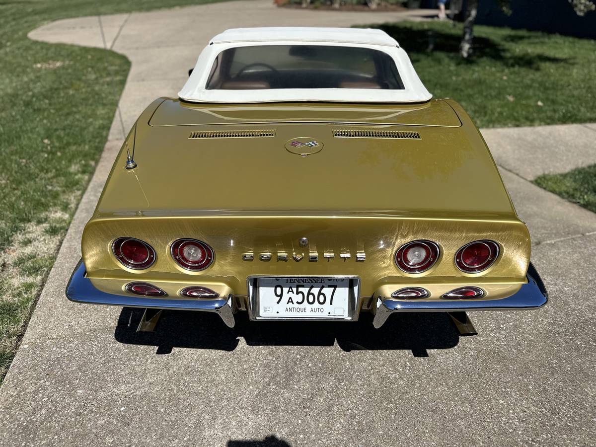 Chevrolet-Corvette-roadster-1969-custom-5